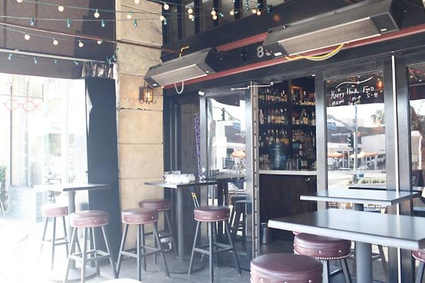Bar 1701