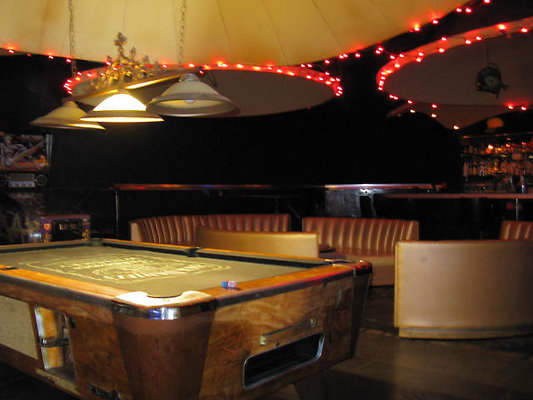 Bar 1725