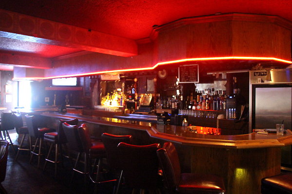 Bar 1611