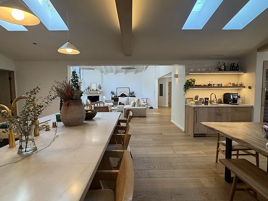 Contemporary 2813