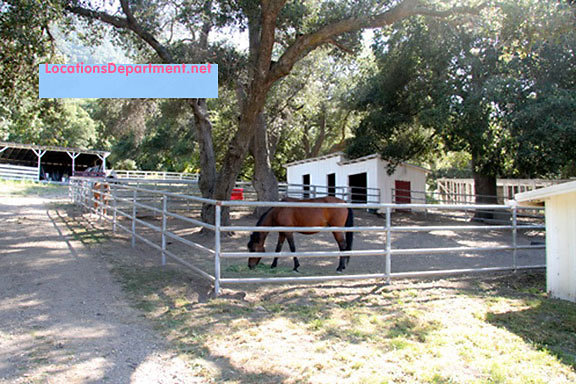 LocationsDepartment.Net Ranch 2002 a0105